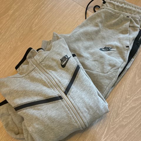 Nike joggedress / sett