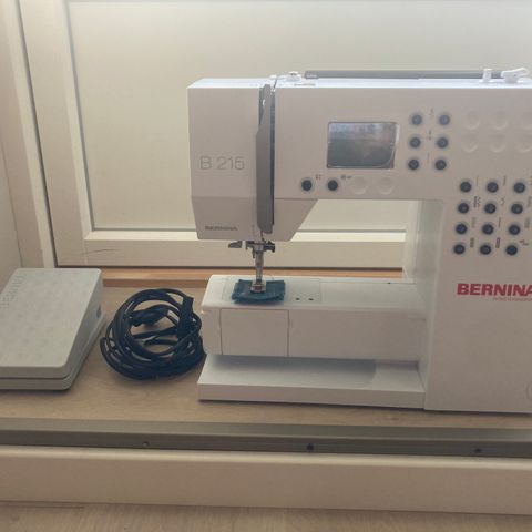 Bernina 215