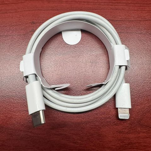 iPhone USB C lightning