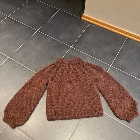 Strikket Sunday sweater ullgenser med glittertråd 3-5 år