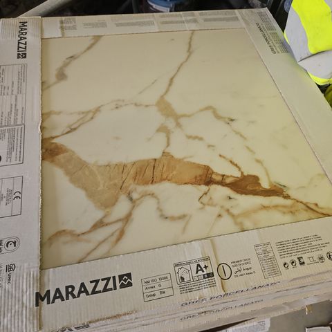 Marazzi alm gold white 60*60. 5.4m²