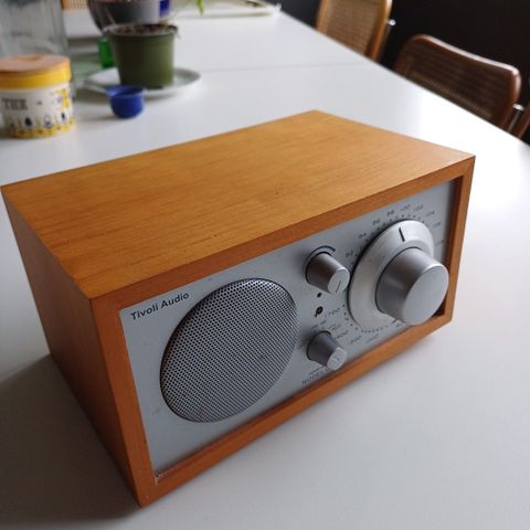 Tivoli audio model one Henry Kloss