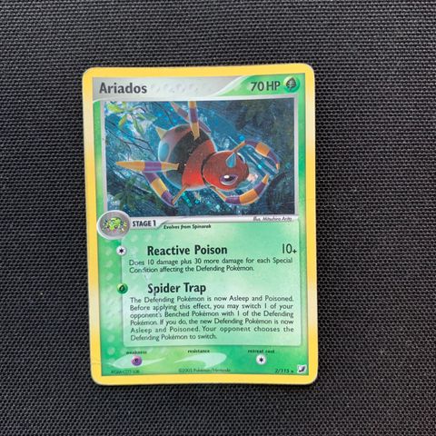 Ariados Holo Unseen Forces Pokemon Kort