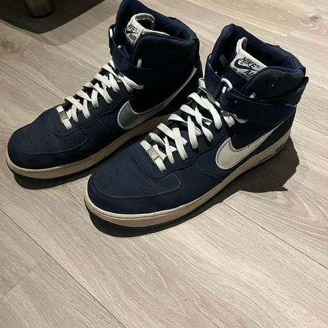 Blå høye Nike Air Force 1!