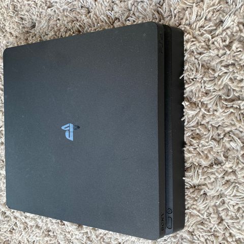 PlayStation 4 Slim