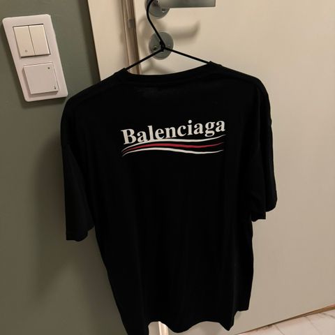 Balenciaga T