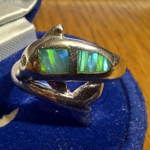 925 sterling sølvring med grønn opal og cubic zirkonia