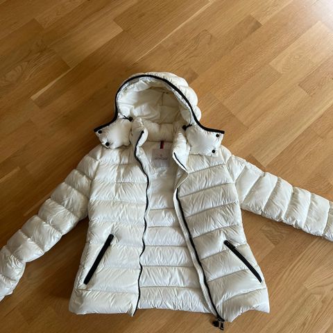 Dunjakke fra Moncler strl. xs-s