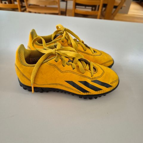 Adidas fotballsko