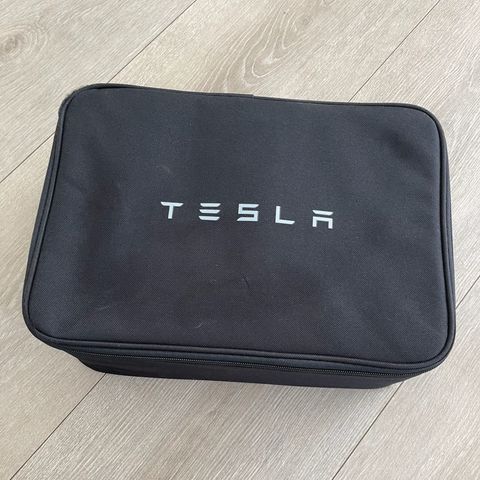 Tesla Billader Veske