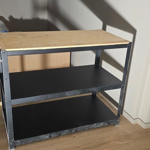 Bror arbeidsbord fra Ikea 110x55cm