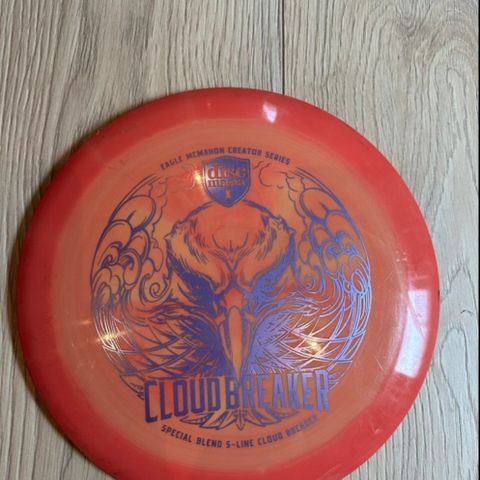 Diverse discgolf discer selges