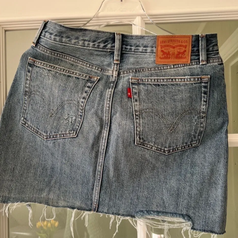 Levis dongeri skjørt str 28