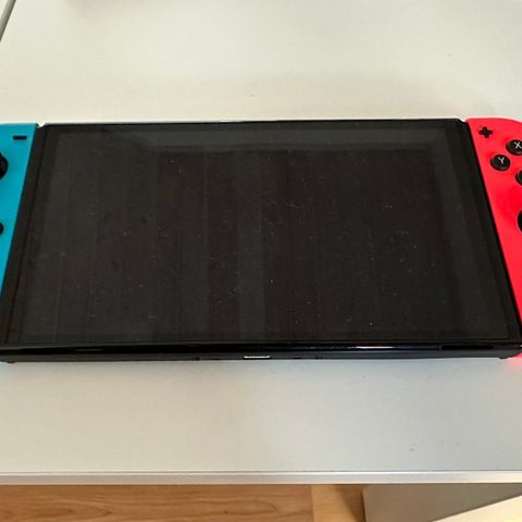 Nintendo switch OLED ( japansk edition) + Zelda tears of the kingdom