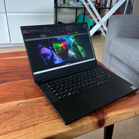 Razer Blade 14 (2021)