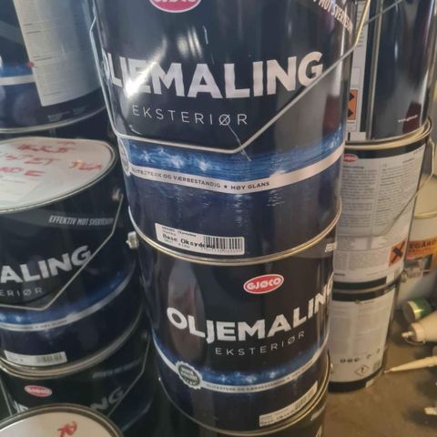 Nye spann med oljemaling 10 l