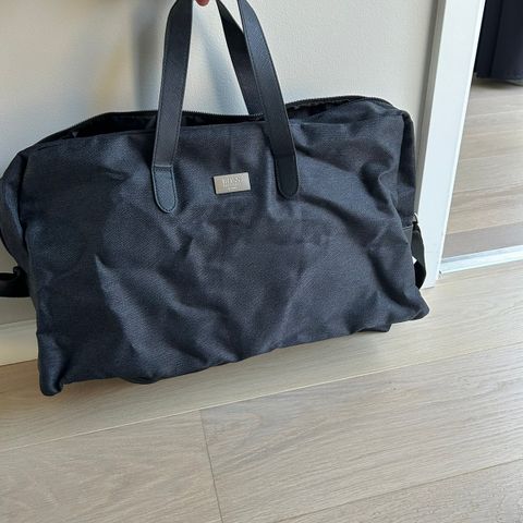 Hugo Boss - weekend bag / liten bag