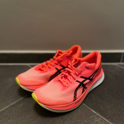 Asics Magic Speed 3