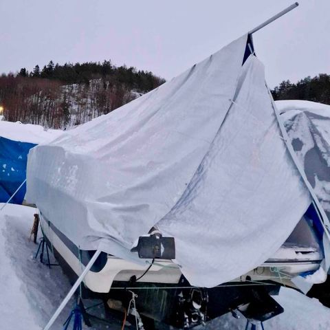 Komplett opplagsustyr opp til 10,5 meter selges etter 1 sesong.