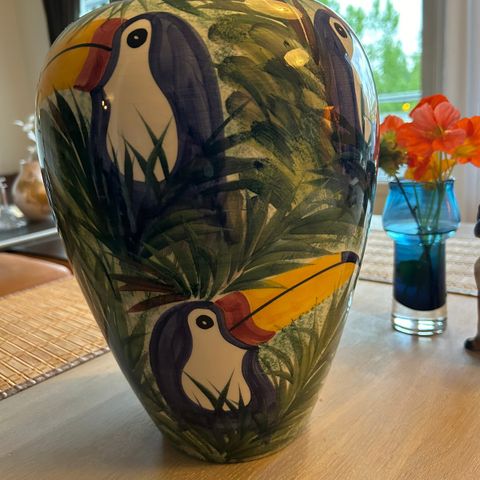 Nydelig håndmalt italiensk vase