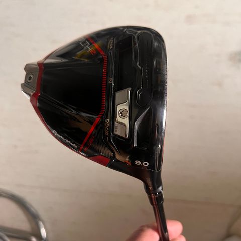 Taylormade stealth 2 plus