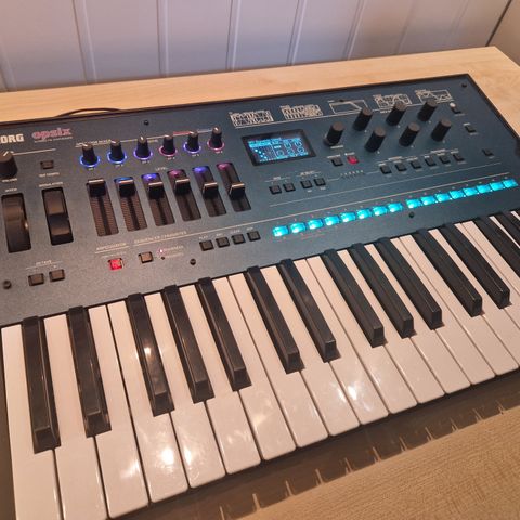 Korg OPSIX