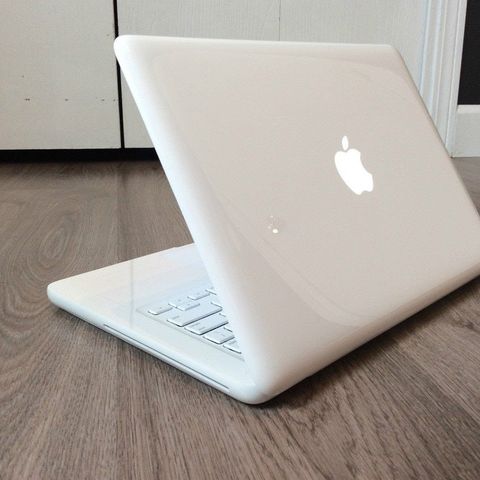 Macbook White