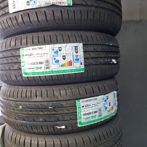 4 stk Nexen 195/60-15 selges for 2500,-