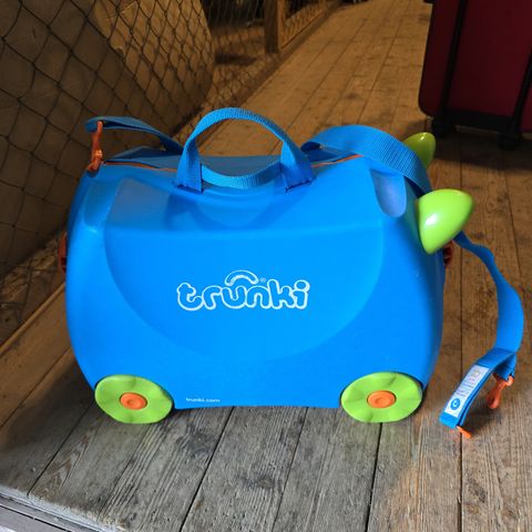 Blå trunki koffert