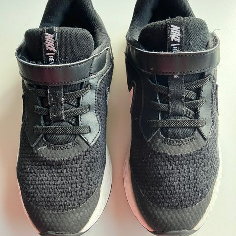 Nike joggesko størrelse 33,5