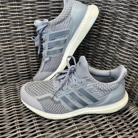 Adidas Ultra Boost str 43,5