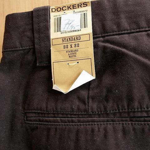 Dockers 32x32 standar marineblå (helt nye)