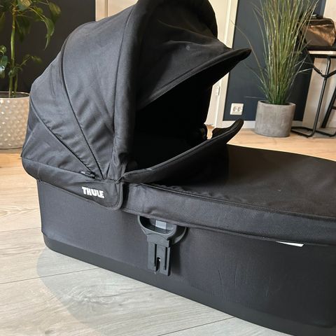 Thule Glide 2 Bassinet