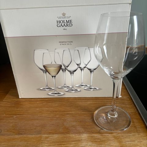 4 Vinglass/hvitvinsglass - Holmegaard Perfection vinglass 25 cl