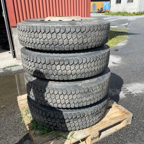 Dekk og felger til volvo f88