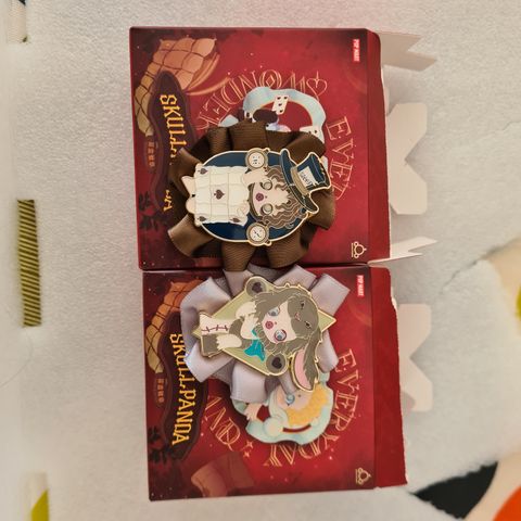 Pop mart, alice in wonderland magnetiske pins