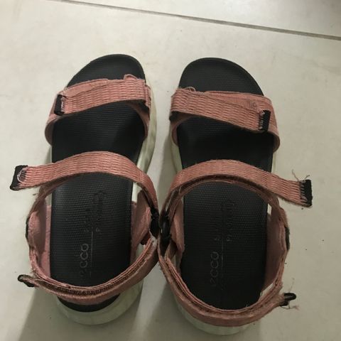 Ecco sandaler, str 33