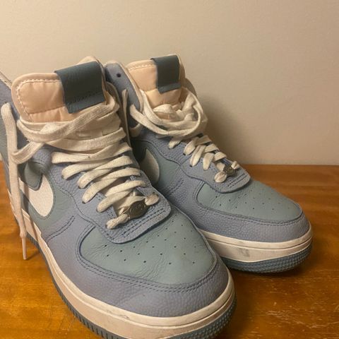 Nike airforce høye selges billig