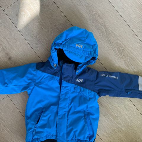 Flott vinterjakke fra Helly Hansen størrelse 98