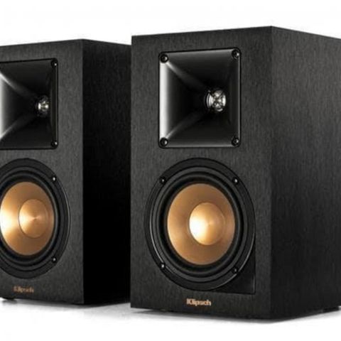 Klipsch aktive høyttalere med subwoofer og fjernkontroll