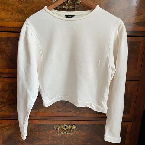 Cropped hvit/beige genser med puffermer fra Lindex (XS)