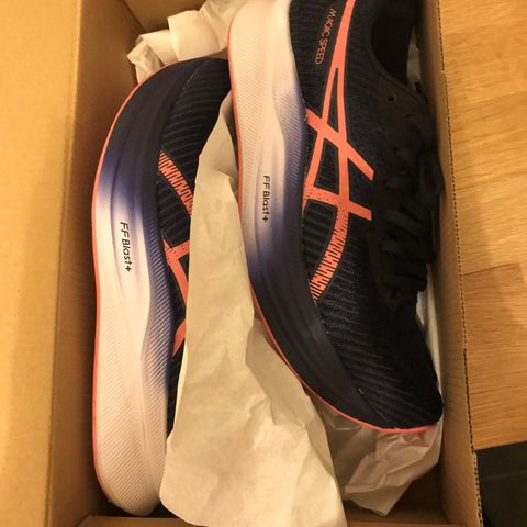 ASICS Magic Speed 2 (Dame) Str 39