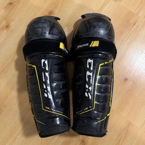 CCM leggskinn tacks 9080 junior 11"