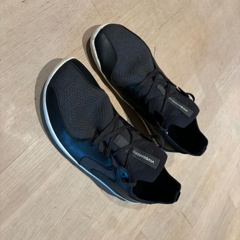 Vivobarefoot Primus Asana III 42 barfotsko