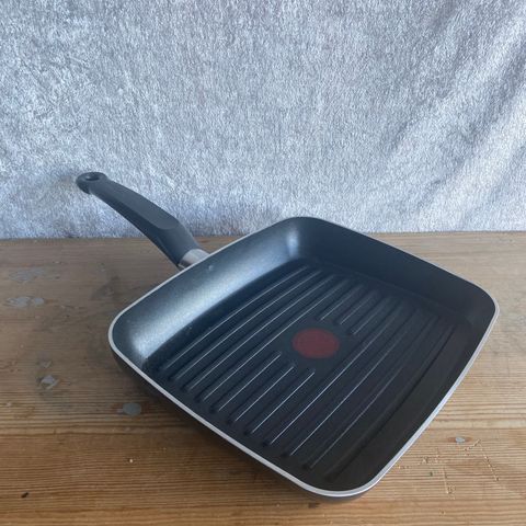 Ubrukt grillpanne fra Tefal selges rimelig