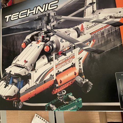 Lego 42052