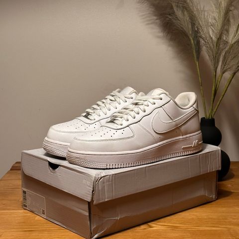 Pent brukte Air Force 1 07’