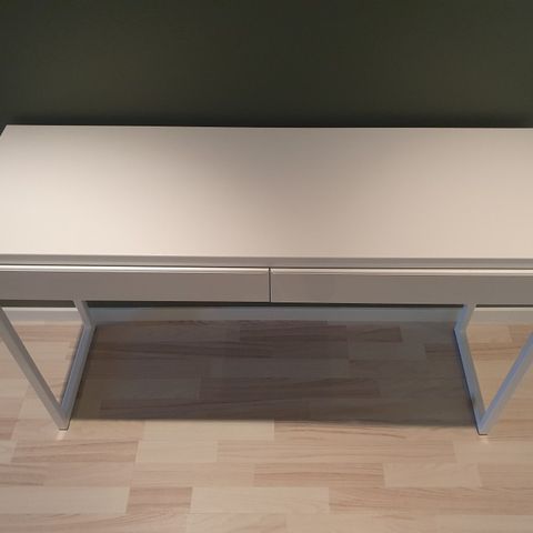 IKEA skrivebord