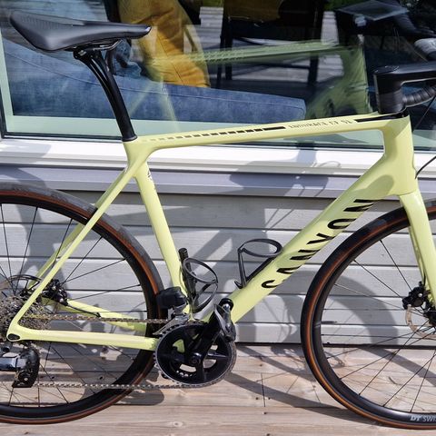 Canyon Endurace CF SL 7.0 2023 model (SOM NY)