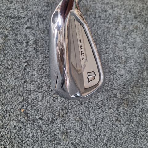 Wilson staff model 7 jern